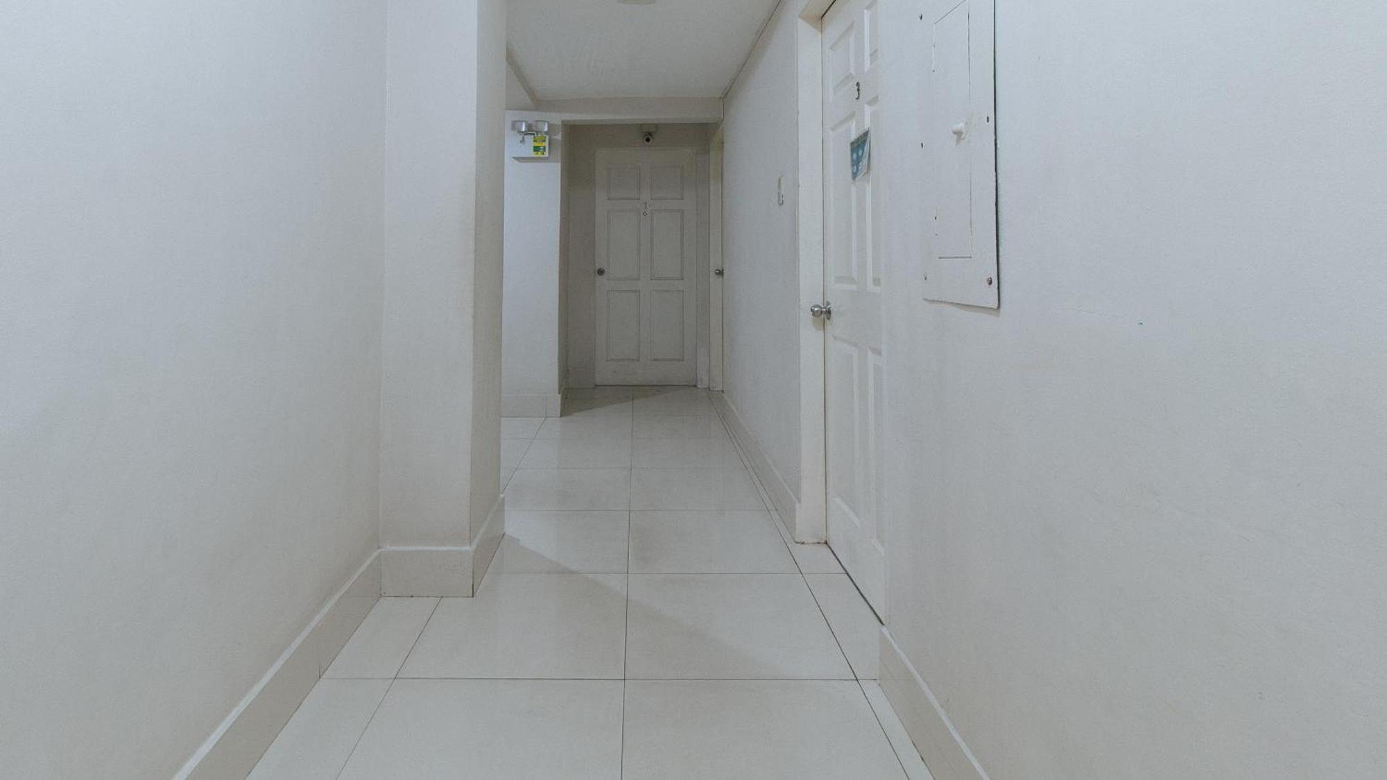 Reddoorz At Samat Mandaluyong Hotel Exterior photo
